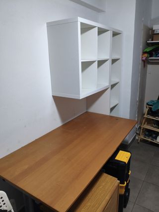 Conjunto mesa y estantería juvenil