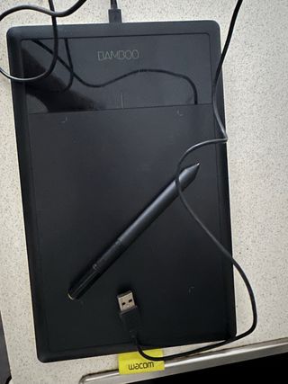Tableta Gráfica Wacom Bamboo con Lápiz