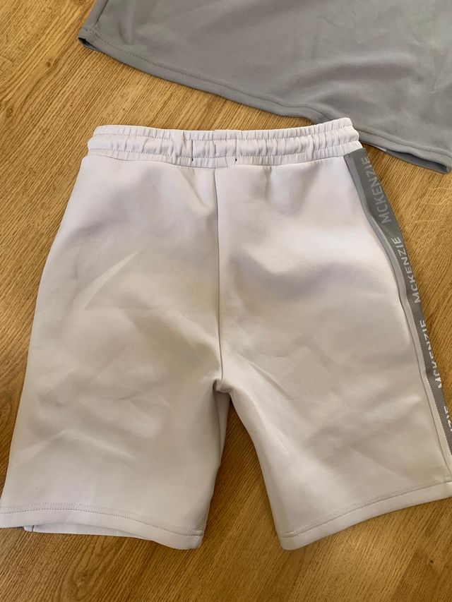 Maglietta McKenzie 13-15a + pantaloni 12-13a