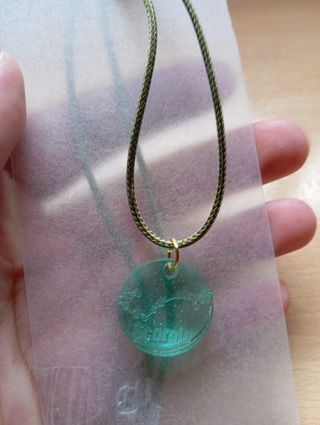 Colgante resina Horóscopos dorado y verde