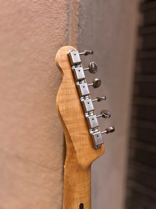 Guitarra Telecaster Pardo
