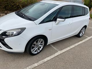 Opel Zafira Tourer 2015