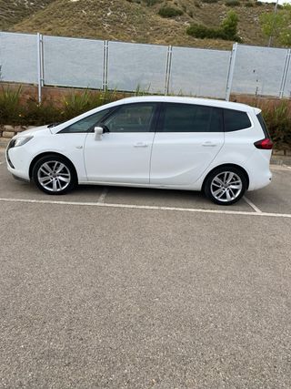 Opel Zafira Tourer 2015