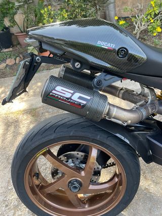 Ducati Monster,vendo o cambio por moto o coche