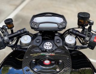 Ducati Monster,vendo o cambio por moto o coche