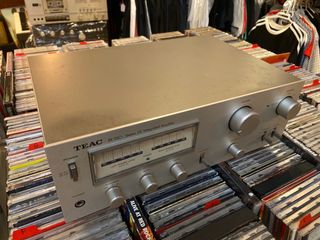 Amplificador HiFi vintage Teac