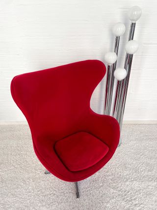 SILLÓN "EGG CHAIR". AÑO 2000