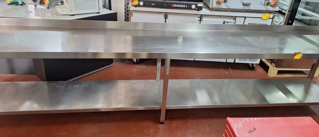 Mesa de acero inoxidable con balda