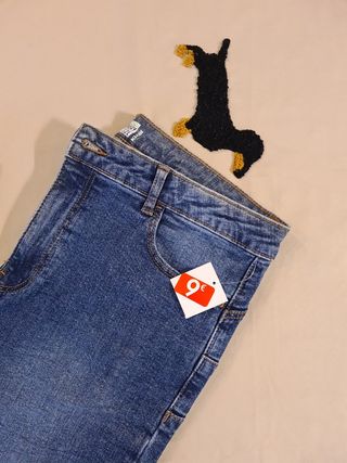 Pantalón vaquero sin estrenar, del kiabi, talla 42