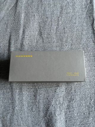 Occhiali da sole Hawkers neri lenti viola