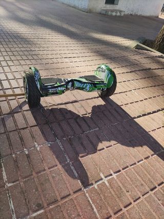 Hoverboard verde y negro