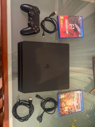 PS4 Slim 1TB Negra + 2 Juegos