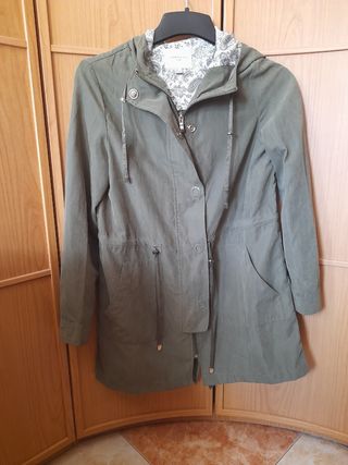 Para Mujer.Color Verde.Sin apenas uso.
