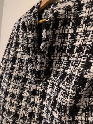 Chaqueta de diseño. Marca H&M. Talla M.