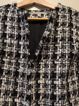 Chaqueta de diseño. Marca H&M. Talla M.