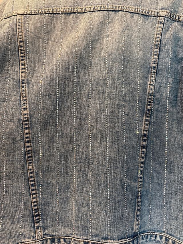 Giubbotto jeans con strass
