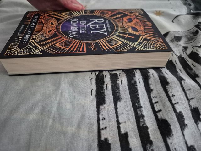 Rey entre sombras (edición especial limitada)