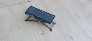 Reposapiés guitarra Millenium