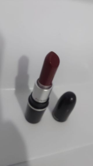 Pintalabios MAC tono Diva