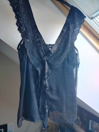 Top encaje negro Massimo Dutti Talla M