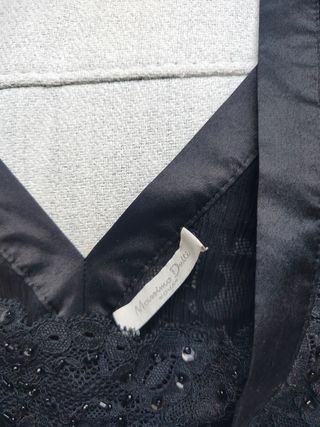 Top encaje negro Massimo Dutti Talla M