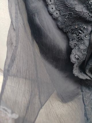 Top encaje negro Massimo Dutti Talla M