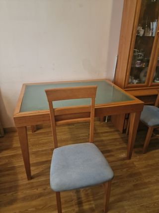 Mesa comedor madera y cristal + 4 sillas