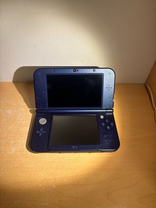 New Nintendo 3DS XL Azul Marino + Funda y Cargador