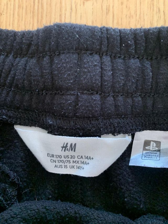 Pantaloncini Playstation neri dai 14 anni in su