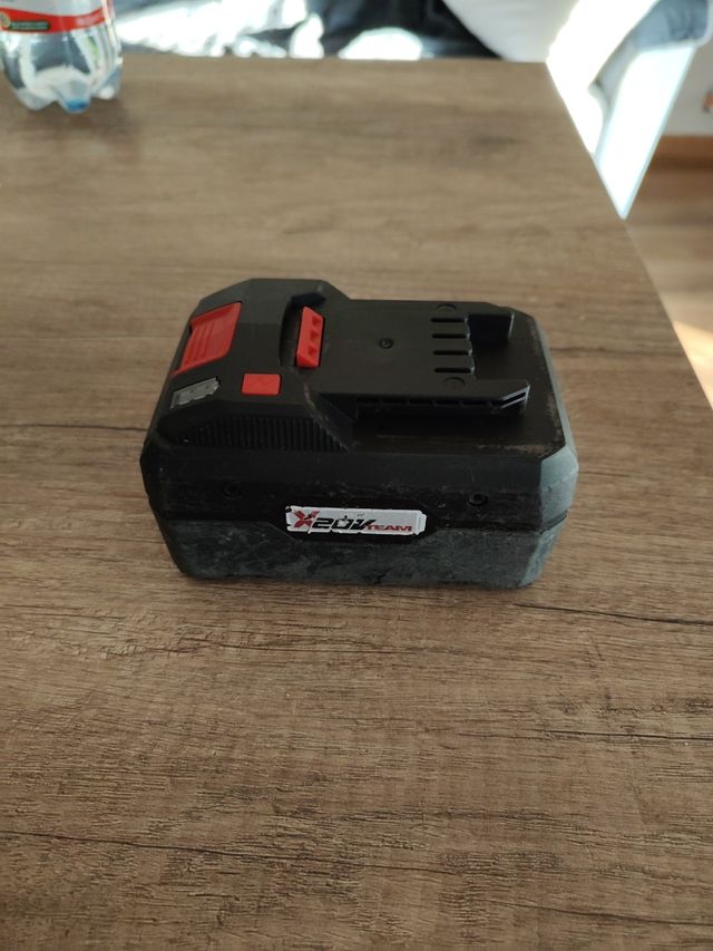 Prendo Batteria Parkside 8 Ah Bluetooth rotte guas