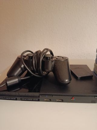 PlayStation 2 Slim + 9 juegos 
