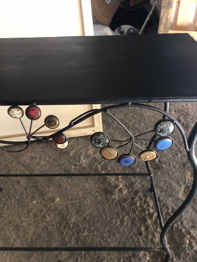 Mesa antigua metal y cristal