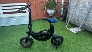 patinete eléctrico plegable con sillín
