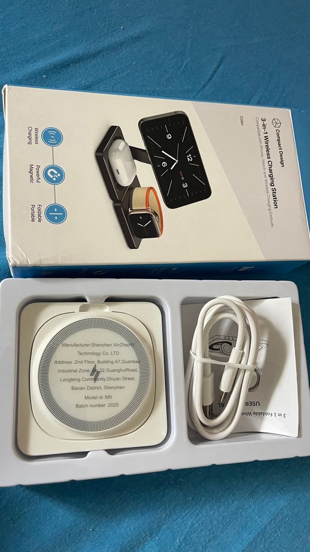 Estación Carga Inalámbrica 3 en 1