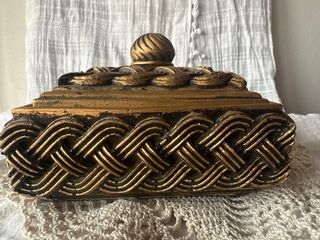 Caja joyero decorada estilo trenzado años 70