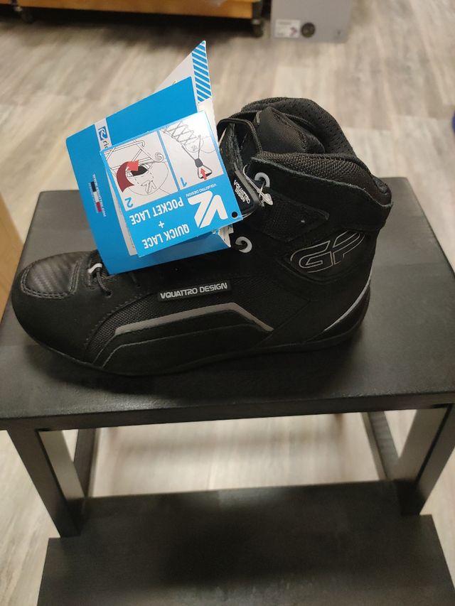 Botas de moto VQUATTRO Talla 36 y 45