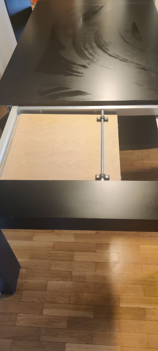 Mesa comedor negra con 4 sillas