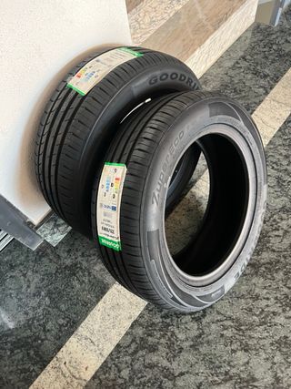 Neumático Goodride 225/55R17 101W ZuperEco