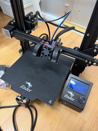 Impresora 3D Ender 3 Pro con modificaciones