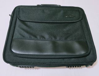 Ordenador portátil Compaq Presario 2100 plateado