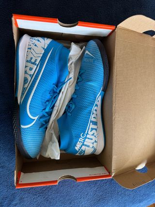 Zapatillas Futbol Sala Nike Azul y Blanco