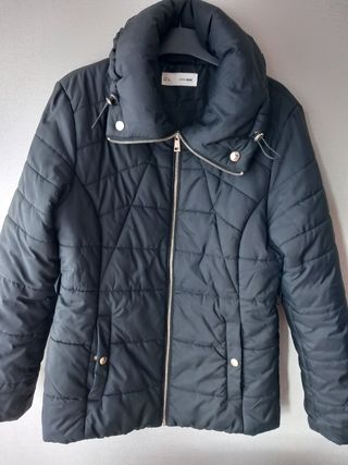 Parka niña cuello vuelto negra
