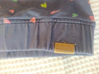 Chaqueta de niña de corazones,talla 10. Bobolí