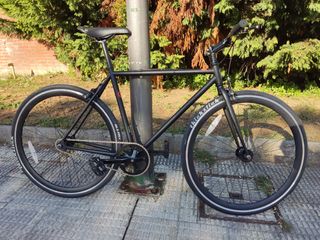 Bicicleta urbana de paseo Fixie Fuji Declaration