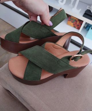 Sandalias verdes y marrones talla 37
