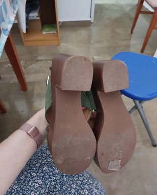 Sandalias verdes y marrones talla 37