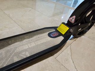Patinete plegable negro