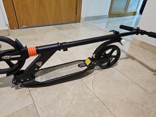 Patinete plegable negro