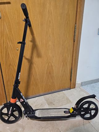 Patinete plegable negro