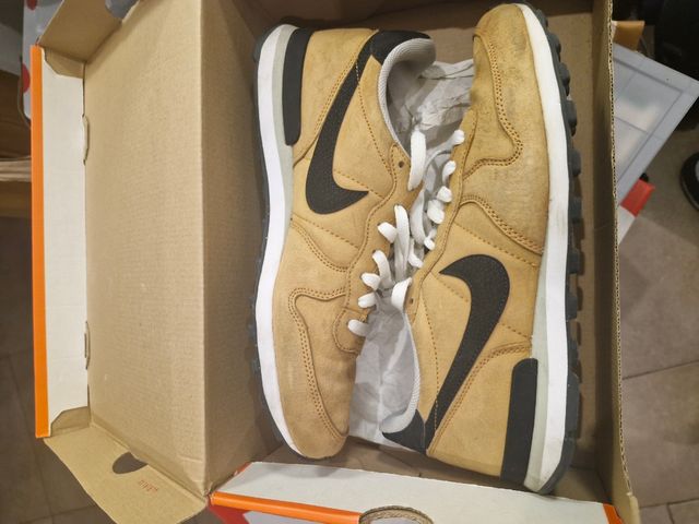 Zapatillas de vestir en perfecto estado